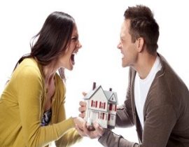 Vợ ở nhà làm nội trợ, khi ly dị chia tài sản như thế nào?